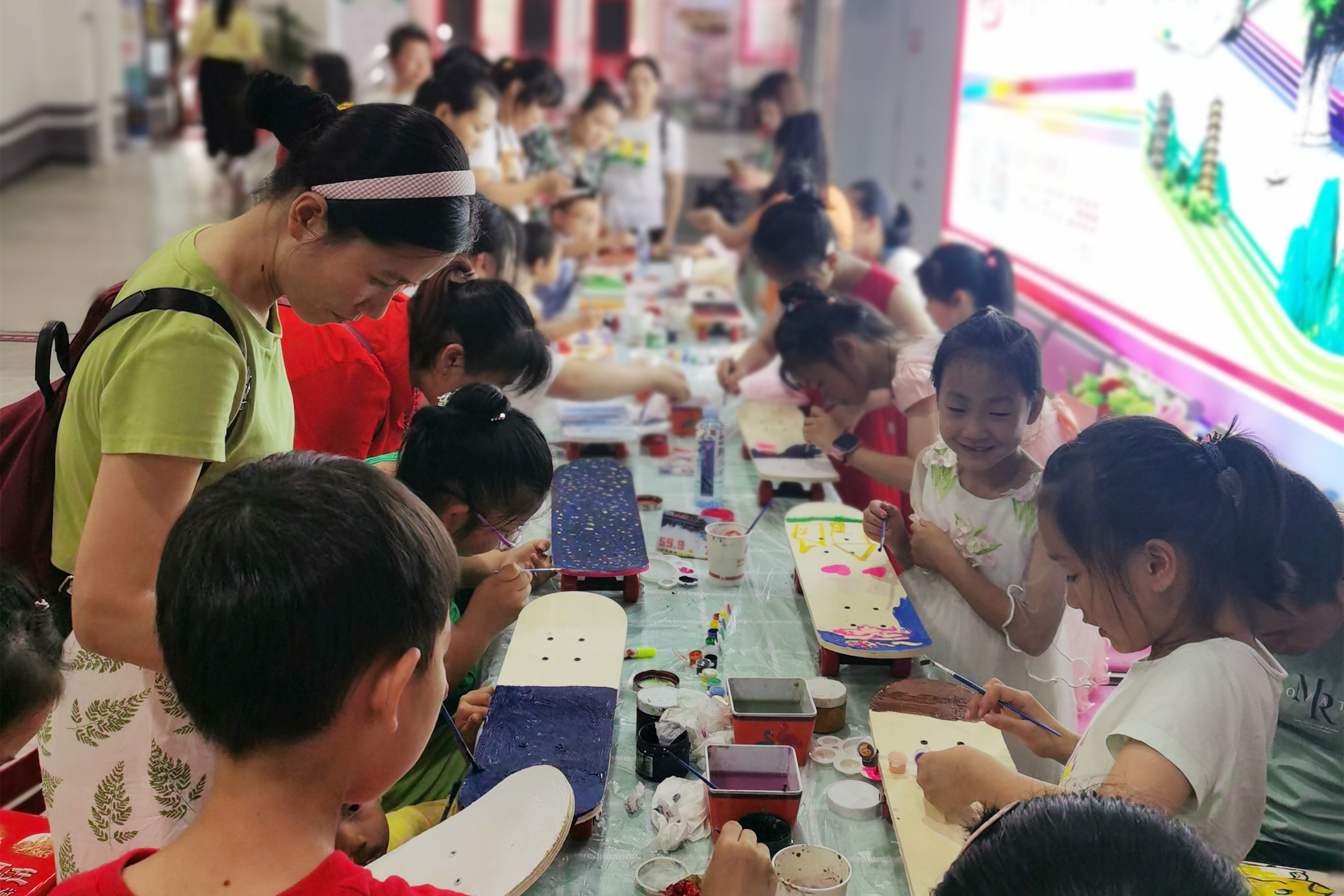 鼎翔游览发展“智勇闯关，一路炫父”主题活动.jpg